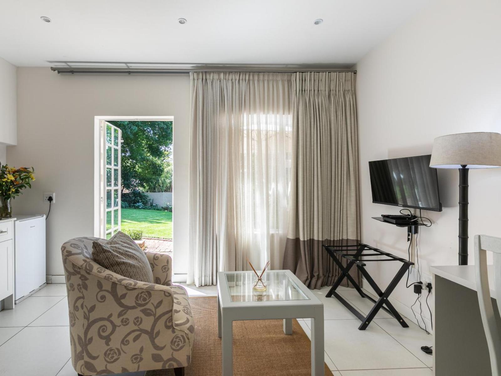 Emmarentia Guest House ヨハネスブルグ エクステリア 写真